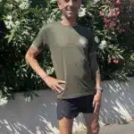 Short technique respirant avec poche zippée